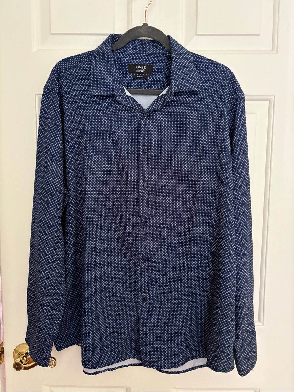 Jones New York Signature Men’s Slim Fit Dress Shirt